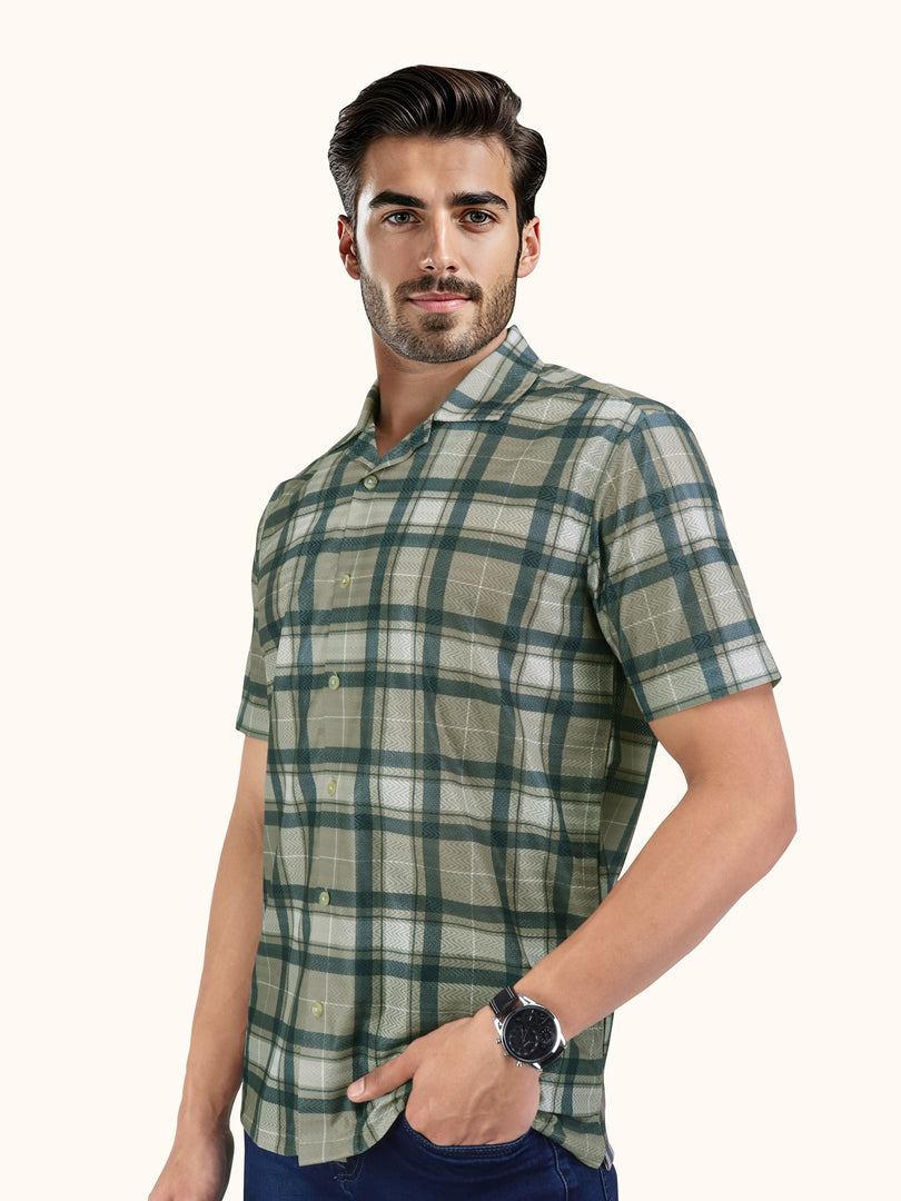 Men Smart Fit Chequered Olive Half Sleeve Shirt