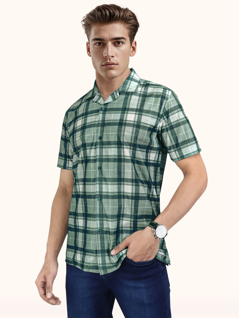 Men Smart Fit Chequered Green Half Sleeve Shirt