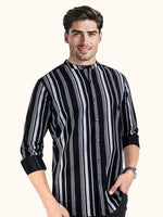 Load image into Gallery viewer, Men Smart Fit Stripped Black Full Sleeve Shirt
