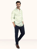 Load image into Gallery viewer, Men Smart Fit Floral Print Green Full Sleeve Shirt
