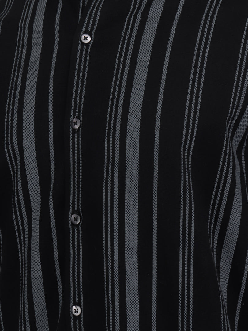 Men Smart Fit Stripped Black Full Sleeve Shirt
