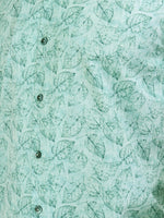 Load image into Gallery viewer, Men Smart Fit Floral Print Green Half Sleeve Shirt
