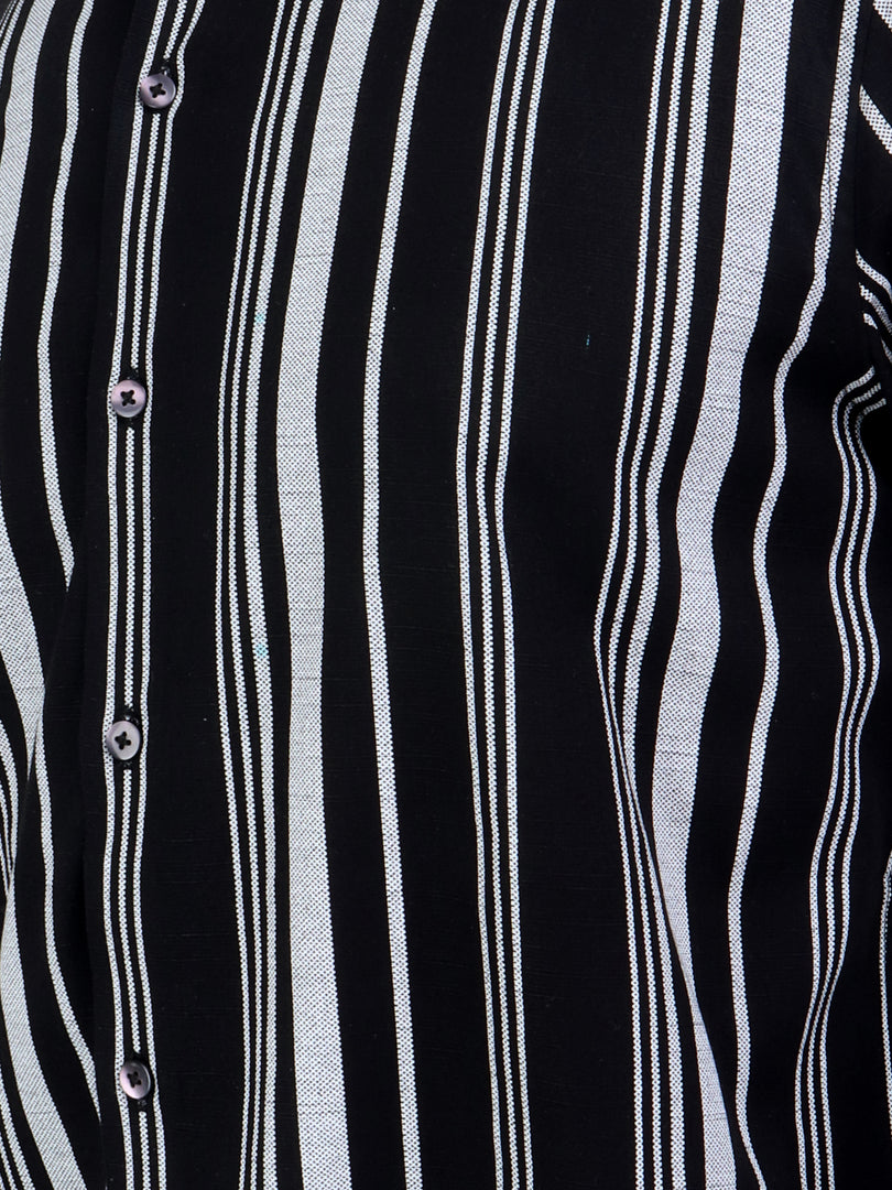 Men Smart Fit Stripped Black Full Sleeve Shirt