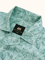Load image into Gallery viewer, Men Smart Fit Floral Print Green Half Sleeve Shirt
