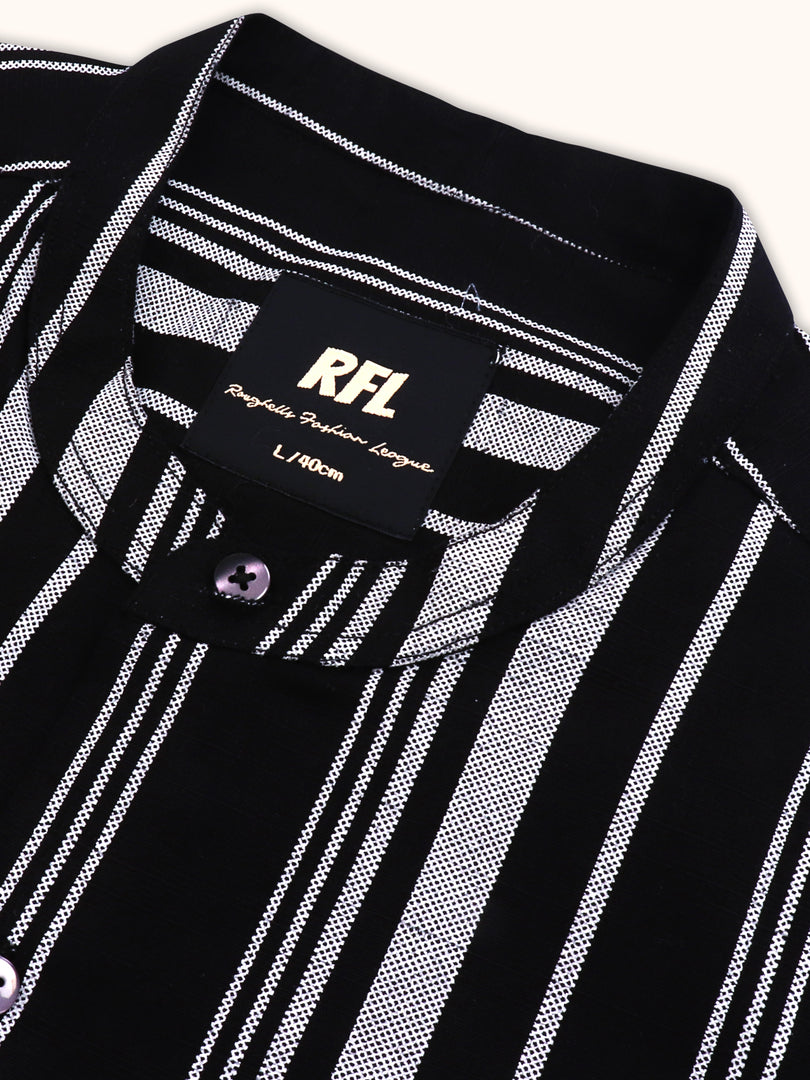 Men Smart Fit Stripped Black Full Sleeve Shirt