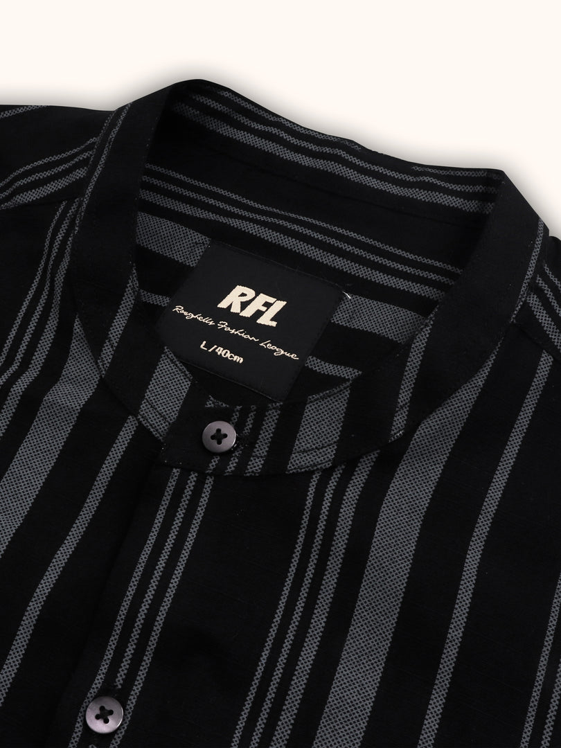Men Smart Fit Stripped Black Full Sleeve Shirt