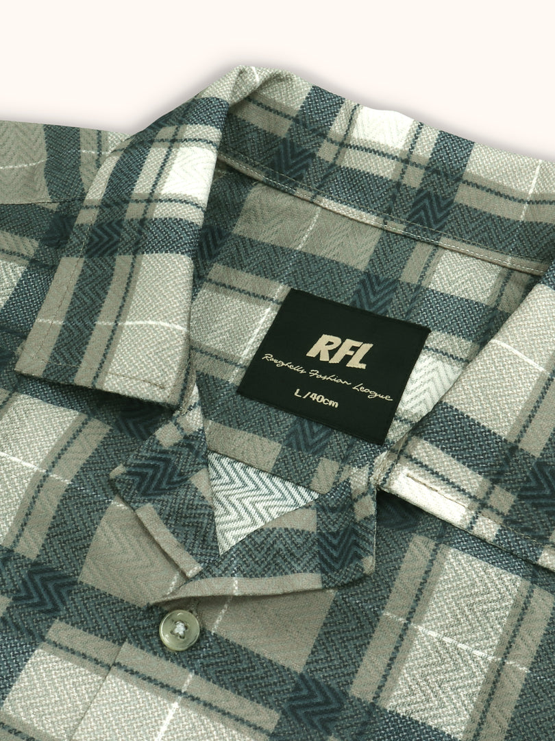 Men Smart Fit Chequered Olive Half Sleeve Shirt