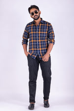 Load image into Gallery viewer, MENS COTTON BLUE CHECKERED SLIM FIT FULL SLEEVE CASUAL SHIRT
