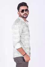 Load image into Gallery viewer, MENS COTTON GREEN PRINTED SLIM FIT FULL SLEEVE CASUAL SHIRT
