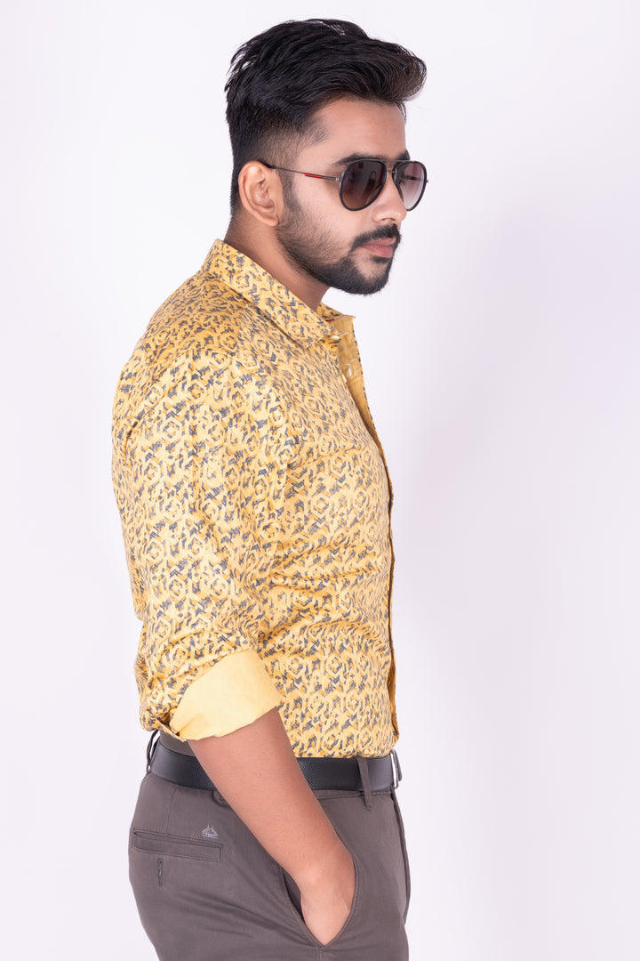 MENS COTTON YELLOW PRINTED SLIM FIT FULL SLEEVE CASUAL SHIRT